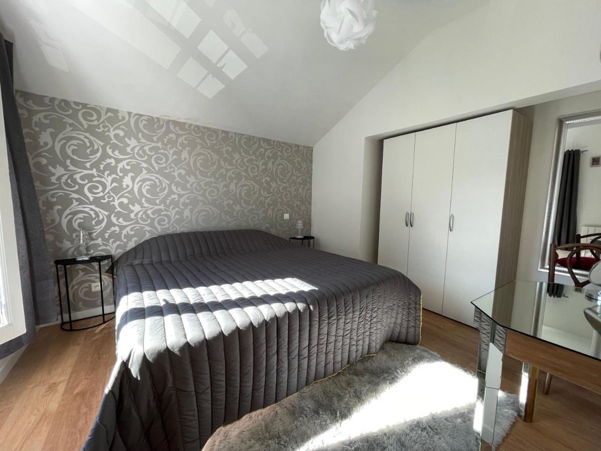 Gite De La Fauvette Saintes Apartment Ngoại thất bức ảnh